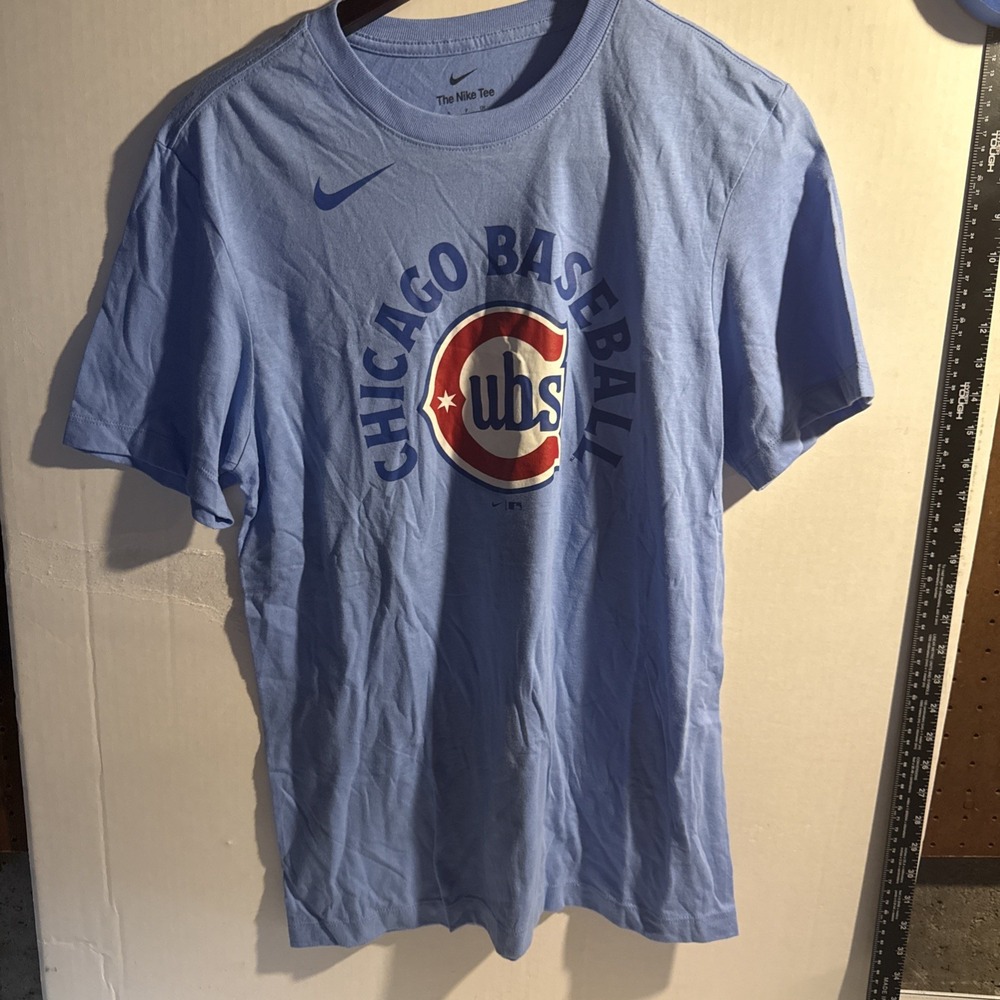 NIKE Men Tee Shirt Size Small Blue CHICAGO CUBS City Connect Four Stars NWOT